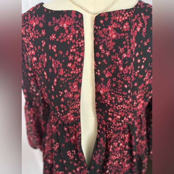 Maison Tara Black and Red Floral Dress (797) - Picture 9 of 15